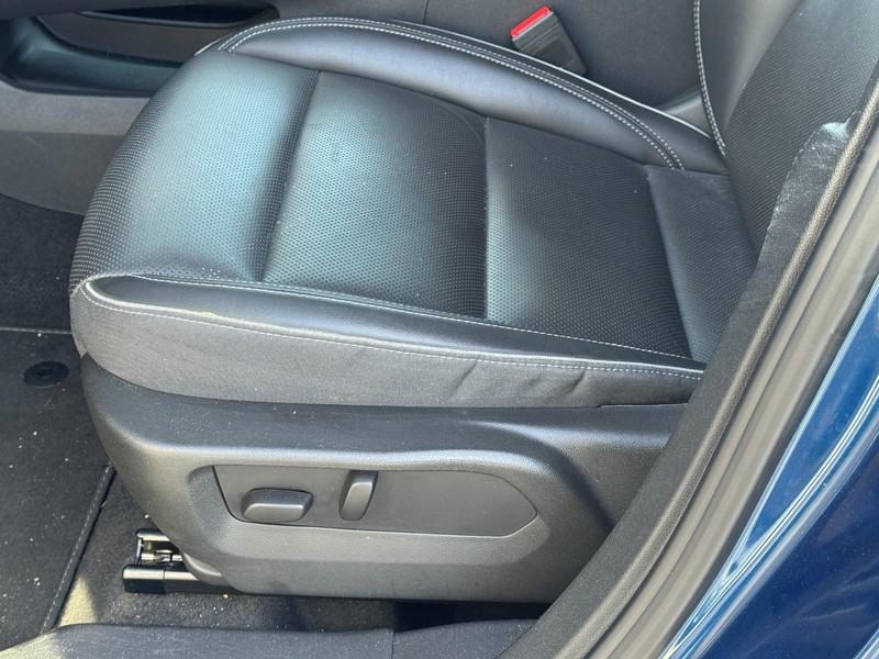 Buick Envision Vehicle Full-screen Gallery Image 23