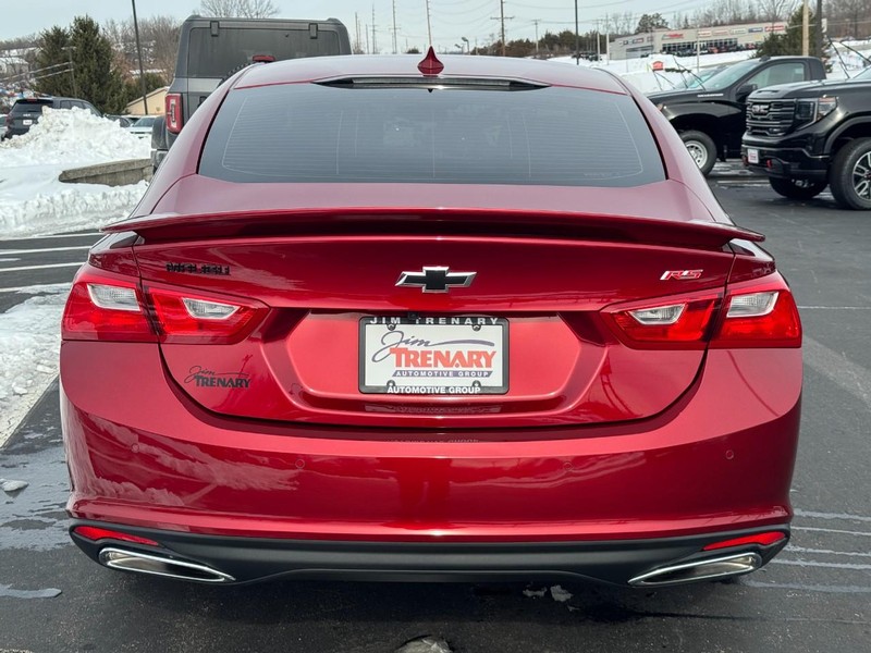 Chevrolet Malibu Vehicle Image 05