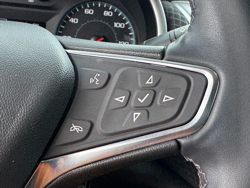 Chevrolet Malibu Vehicle Image 18