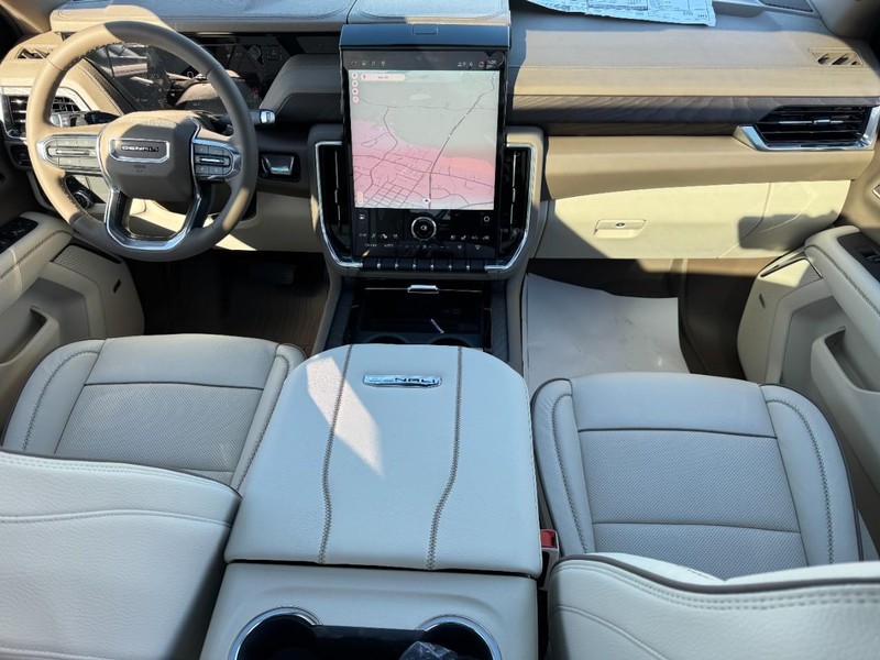 GMC Yukon XL Vehicle Image 08