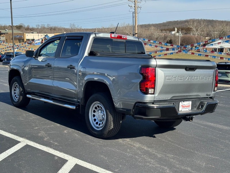 Chevrolet Colorado Vehicle Full-screen Gallery Image 06