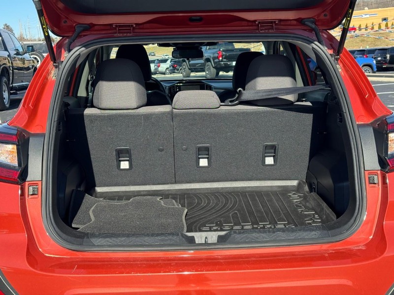 Subaru Crosstrek Vehicle Image 04