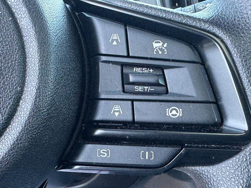 Subaru Crosstrek Vehicle Image 17