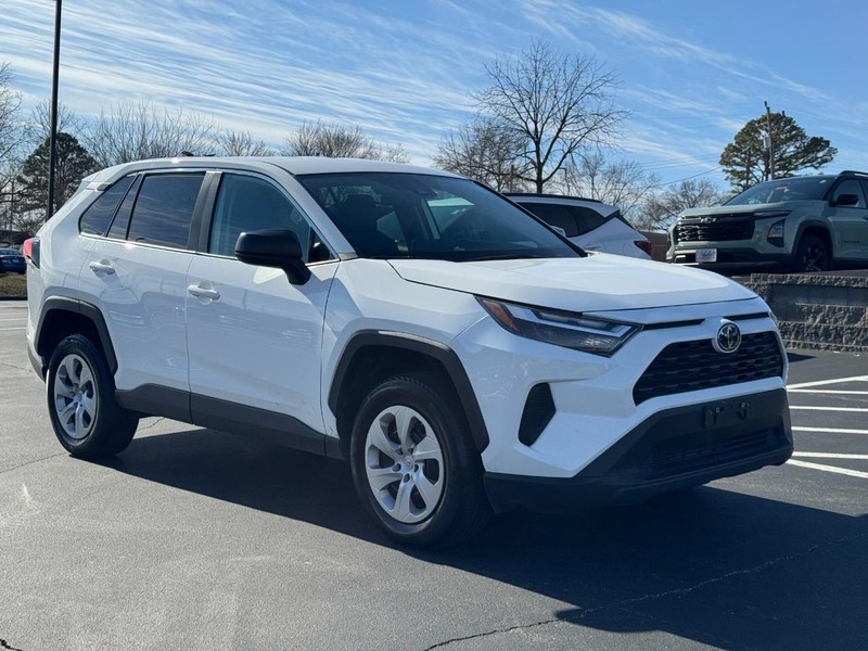 Toyota RAV4 Vehicle Image 02