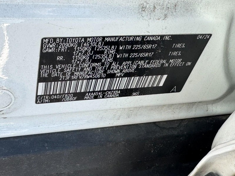 Toyota RAV4 Vehicle Image 24