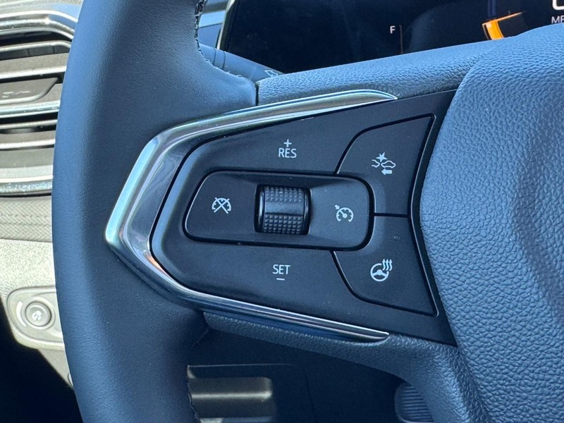 Chevrolet TrailBlazer Vehicle Image 14