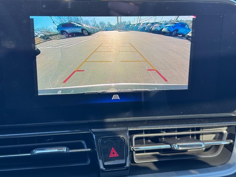 Chevrolet TrailBlazer Vehicle Image 17