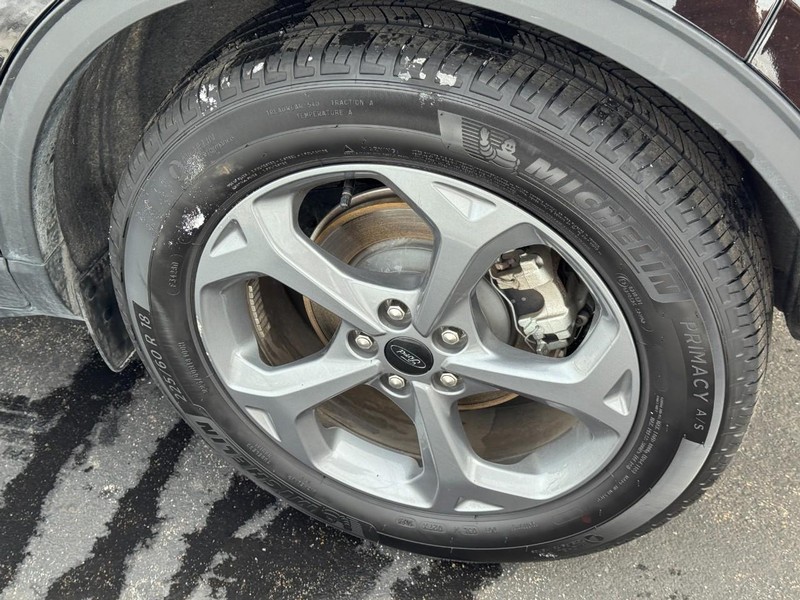 Ford Escape Vehicle Image 07