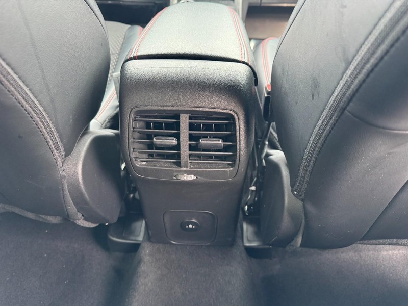 Ford Escape Vehicle Image 16