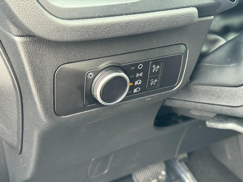 Ford Escape Vehicle Image 17