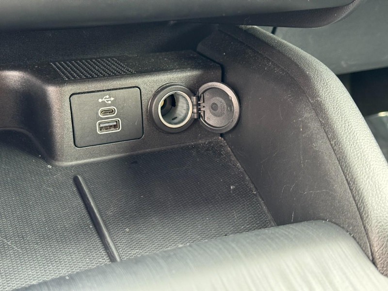 Ford Escape Vehicle Image 21