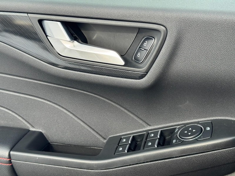 Ford Escape Vehicle Image 24