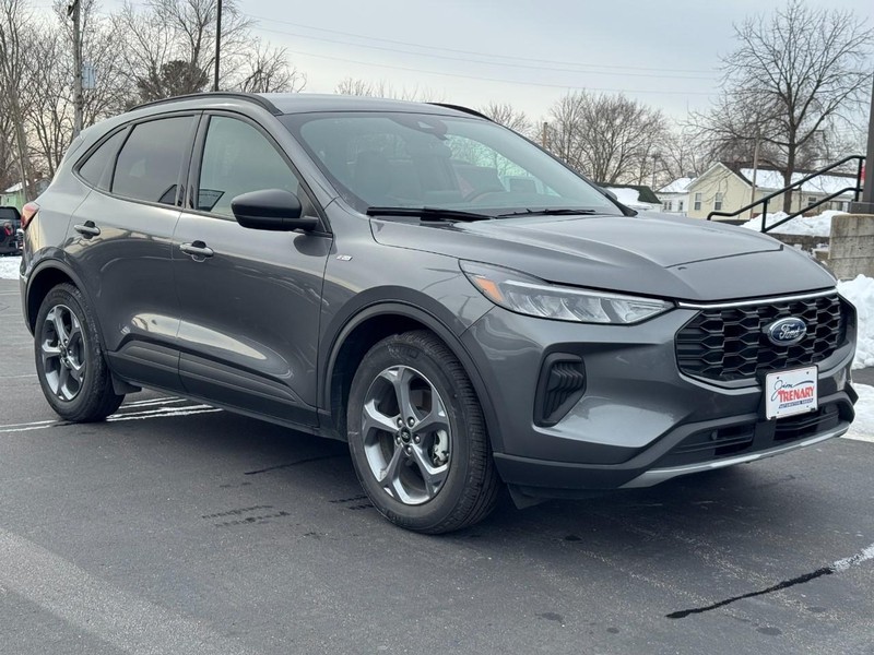 Ford Escape Vehicle Image 02