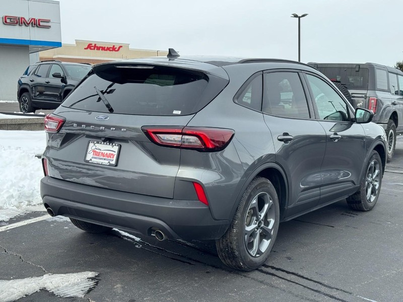 Ford Escape Vehicle Image 03