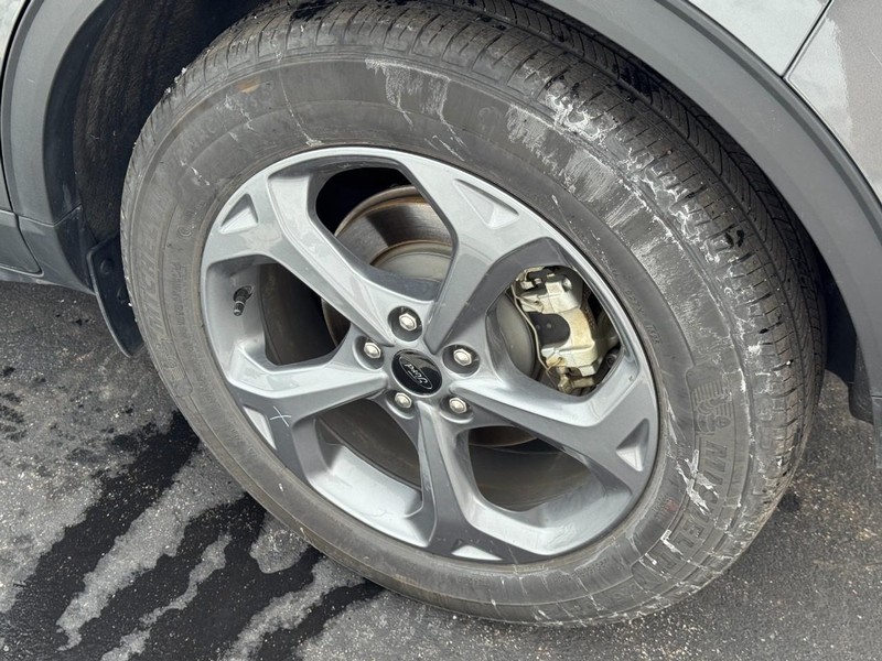 Ford Escape Vehicle Image 07