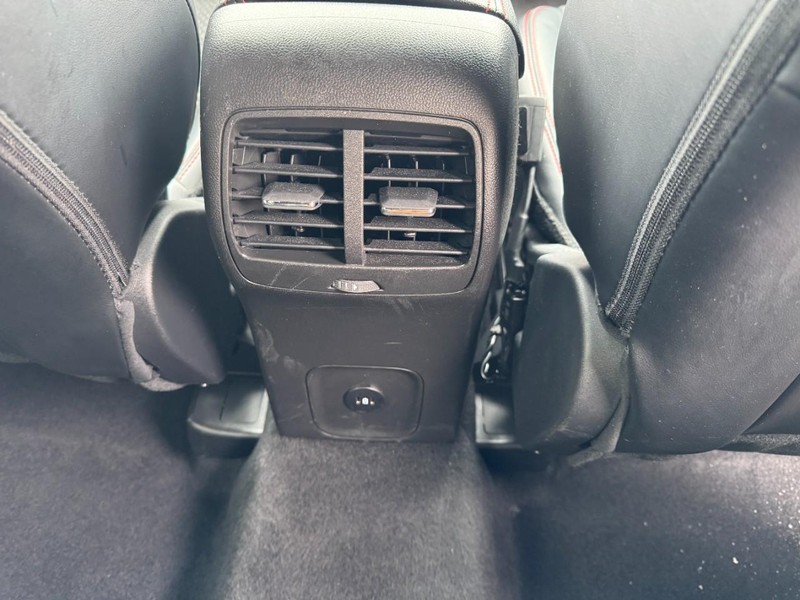 Ford Escape Vehicle Image 16