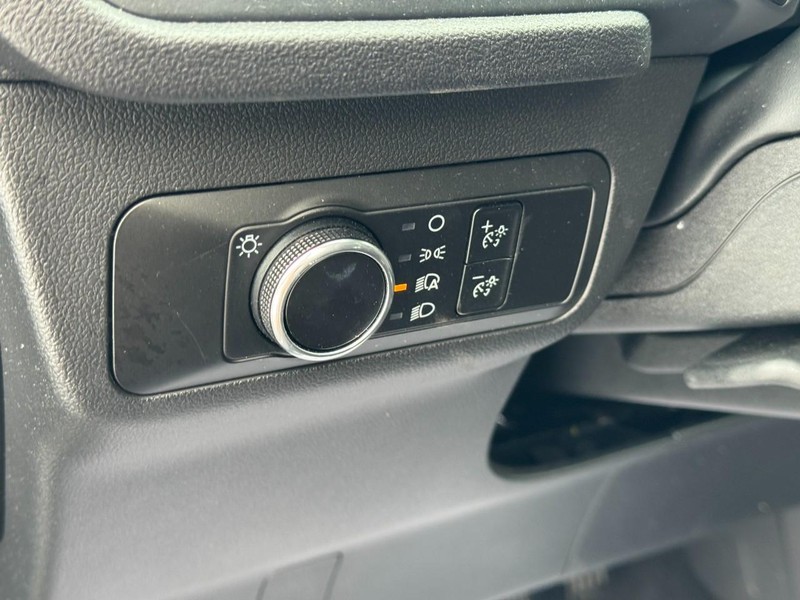 Ford Escape Vehicle Image 17