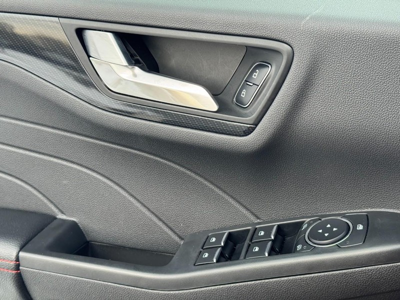 Ford Escape Vehicle Image 24