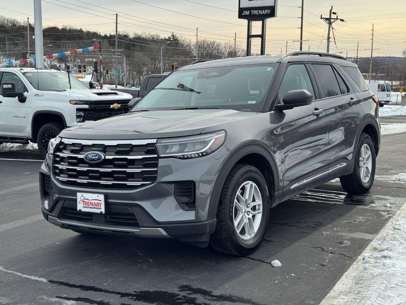 Ford Explorer Vehicle Image 08