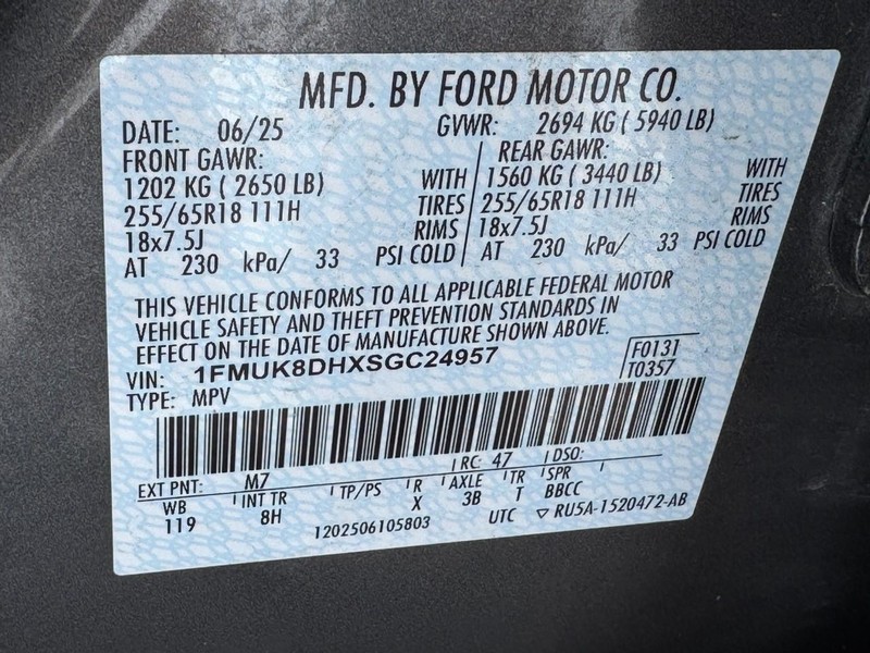 Ford Explorer Vehicle Image 25