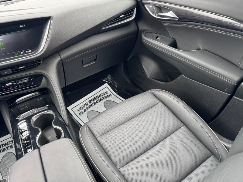 Buick Envision Vehicle Full-screen Gallery Image 15