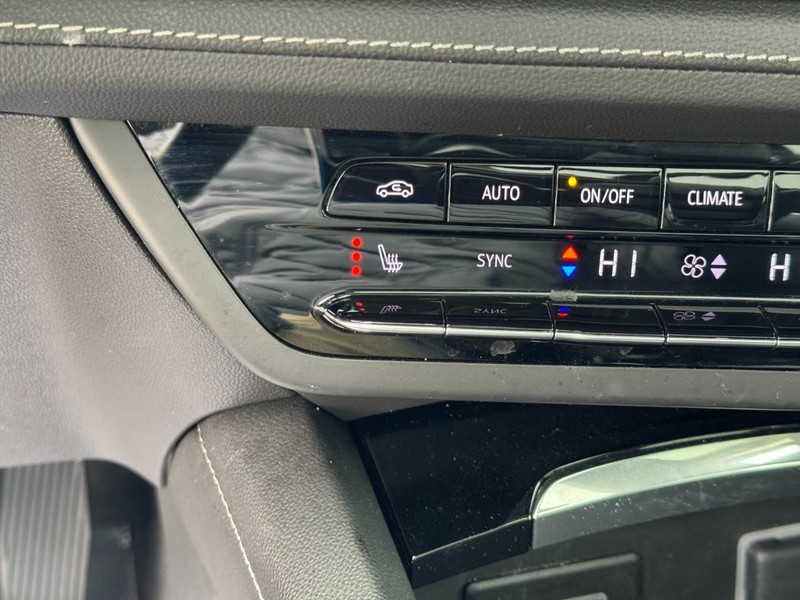 Buick Envision Vehicle Full-screen Gallery Image 22