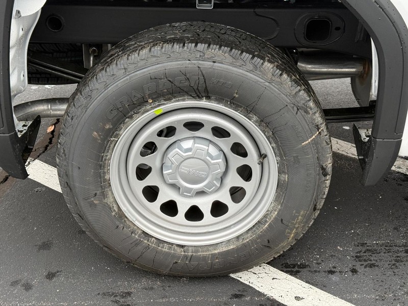 GMC Sierra 1500 Vehicle Image 05