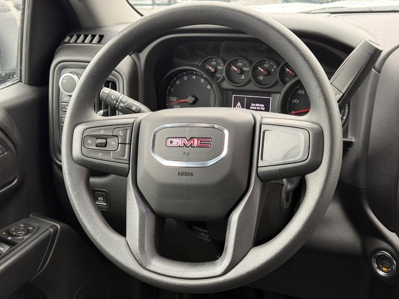 GMC Sierra 1500 Vehicle Image 08