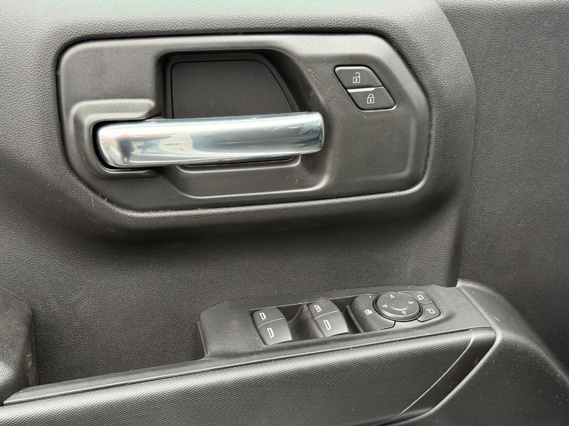 GMC Sierra 1500 Vehicle Image 16