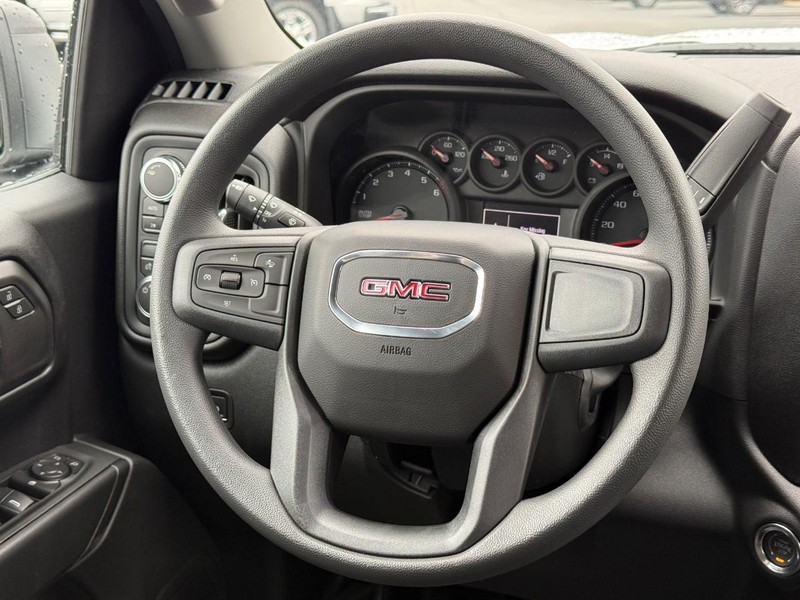 GMC Sierra 1500 Vehicle Image 08