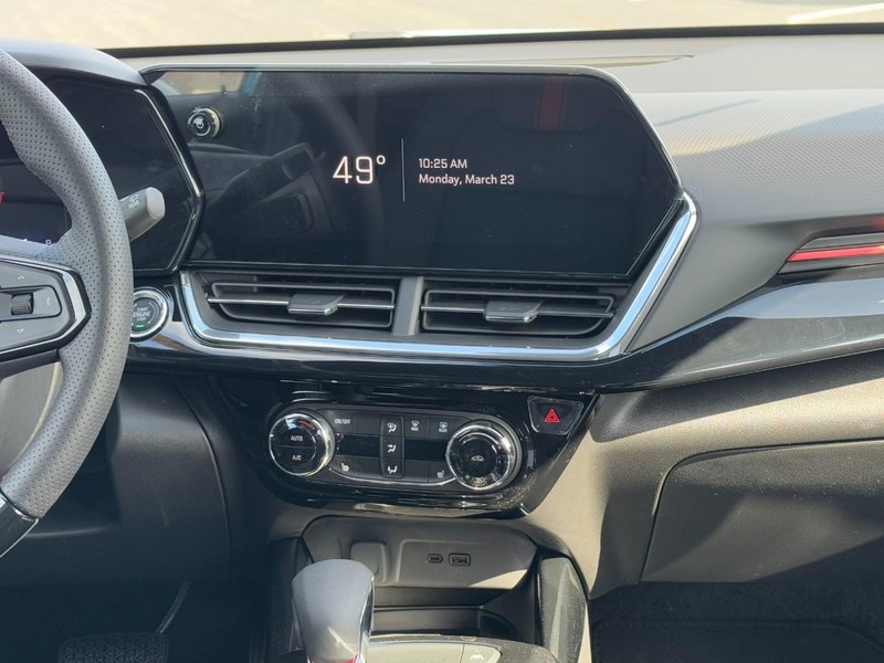 Chevrolet Trax Vehicle Image 09