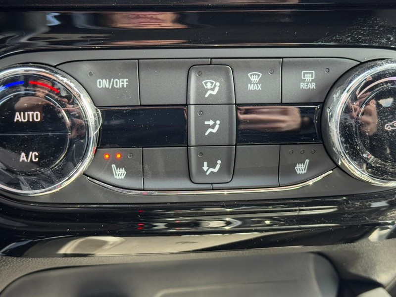 Chevrolet Trax Vehicle Image 13