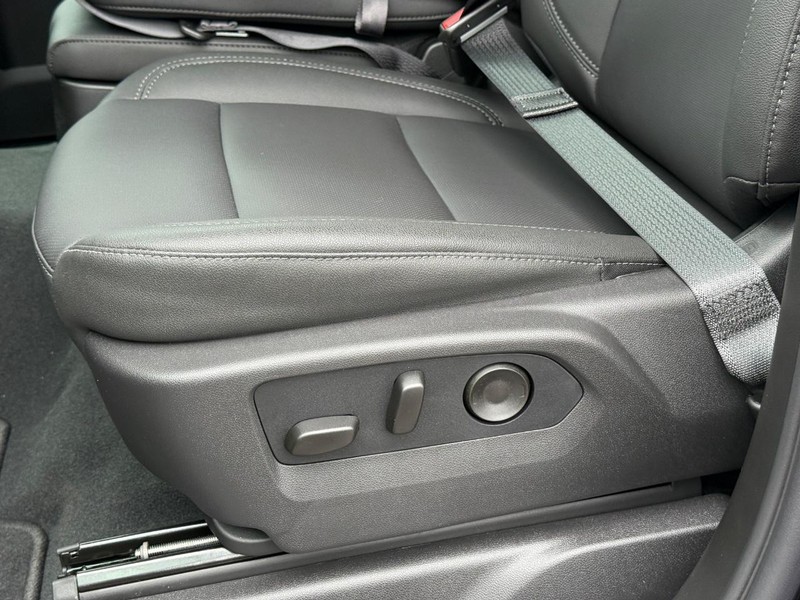 GMC Sierra 2500HD Vehicle Image 18