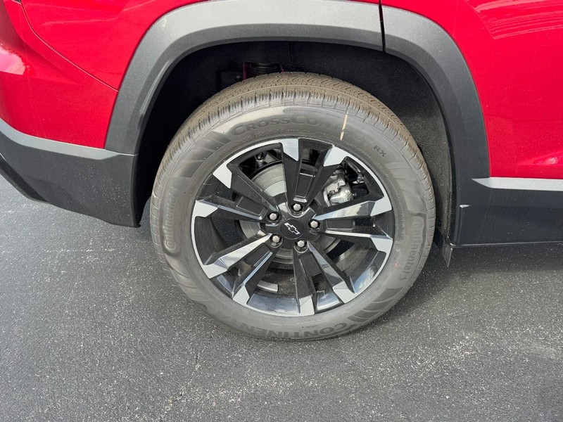 Chevrolet Equinox Vehicle Image 05