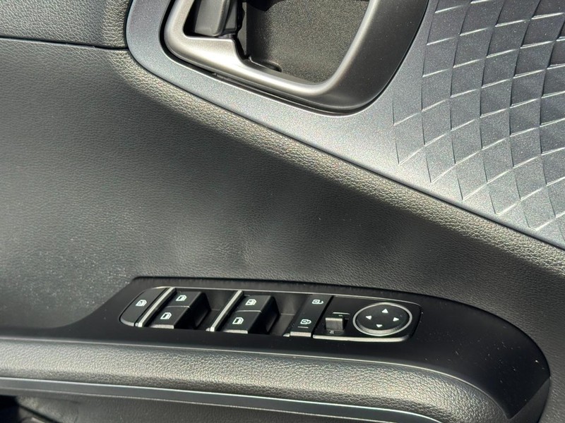 Kia Soul Vehicle Image 24