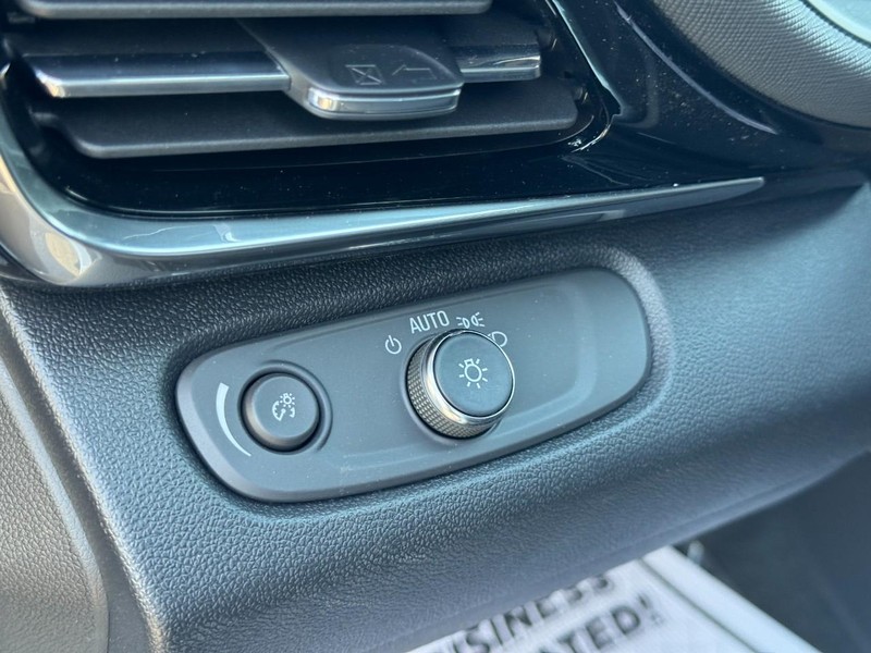 Buick Envista Vehicle Image 16