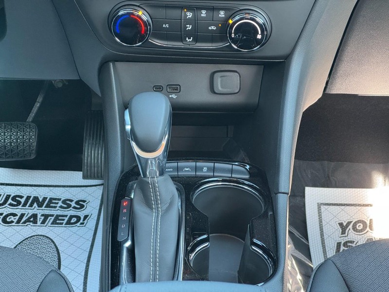 Buick Encore GX Vehicle Image 14