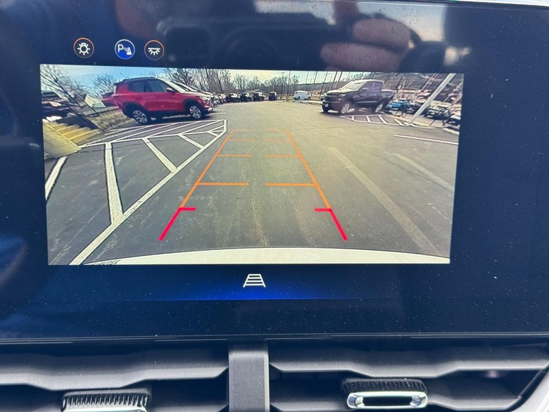 Chevrolet Equinox Vehicle Image 21