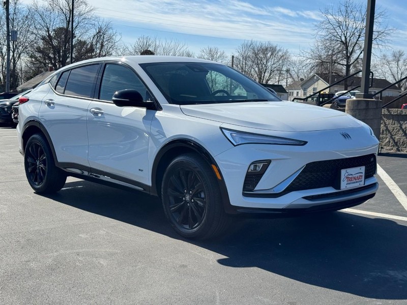 Buick Envista Vehicle Image 02