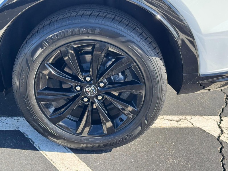 Buick Envista Vehicle Image 07