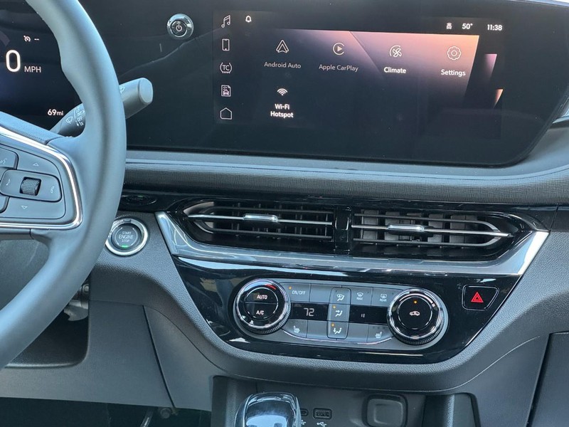 Buick Envista Vehicle Image 13