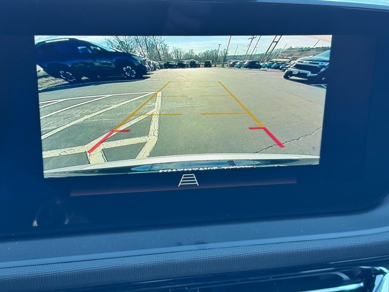 Buick Envista Vehicle Image 21