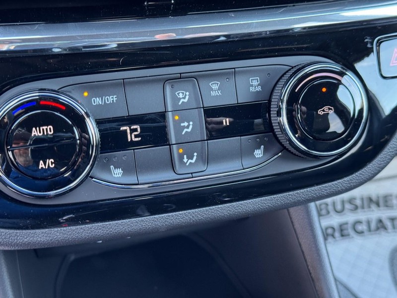 Buick Envista Vehicle Image 22