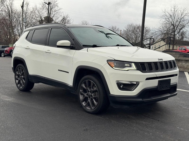 Jeep Compass Vehicle Image 02