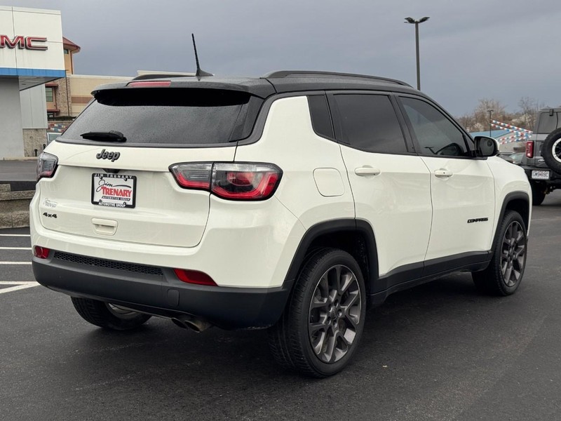 Jeep Compass Vehicle Image 03