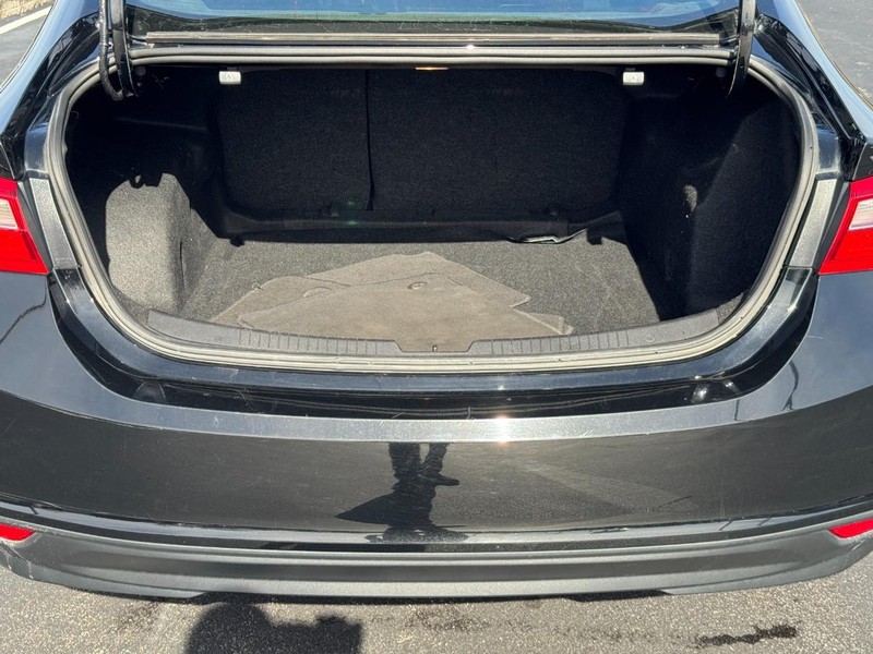 Chevrolet Malibu Vehicle Image 04