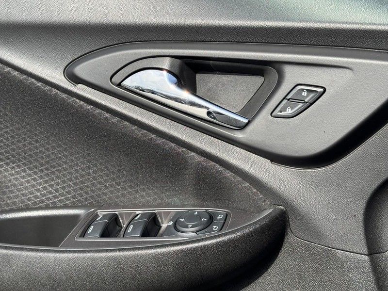 Chevrolet Malibu Vehicle Image 23