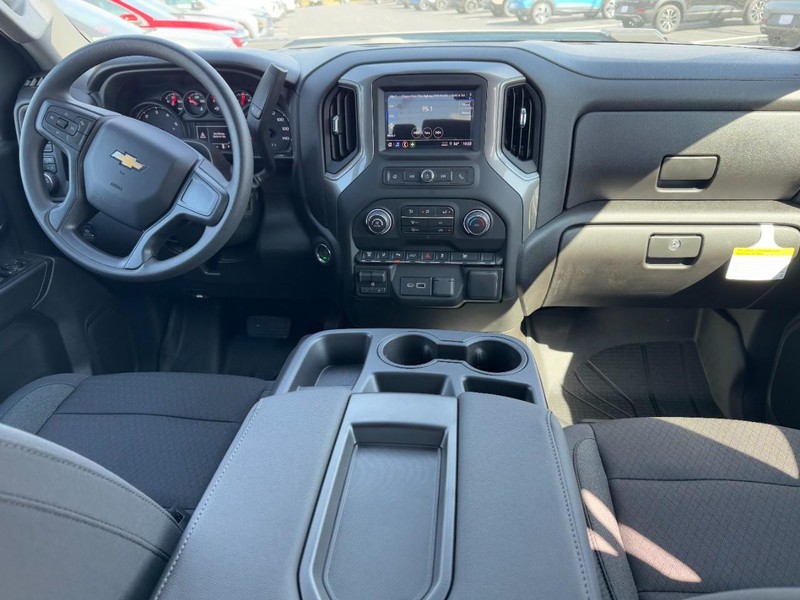 Chevrolet Silverado 2500HD Vehicle Image 07