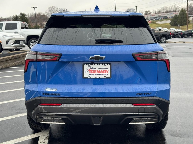 Chevrolet Equinox Vehicle Image 04