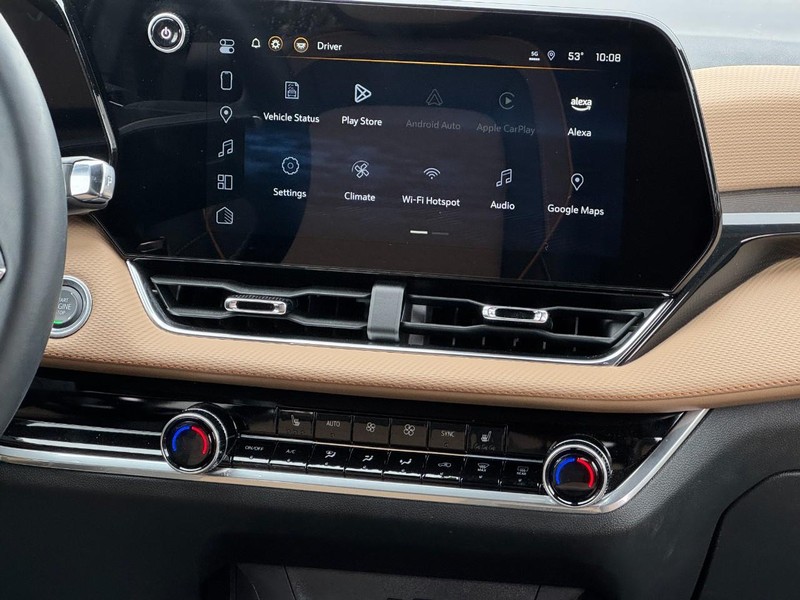 Chevrolet Equinox Vehicle Image 12